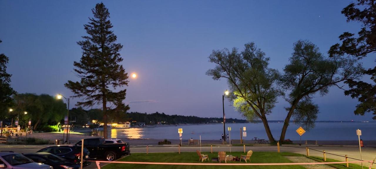 Balm Beach Resort And Motel エクステリア 写真