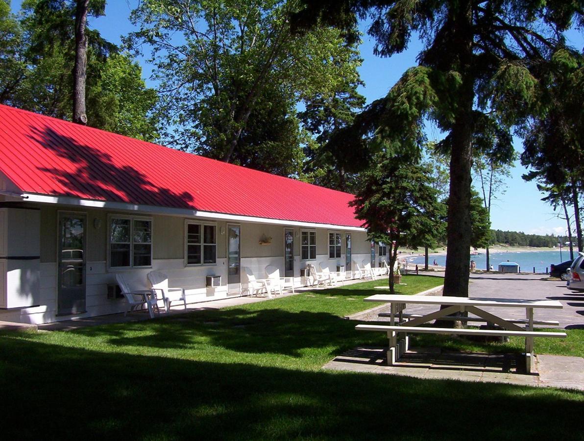 Balm Beach Resort And Motel 部屋 写真