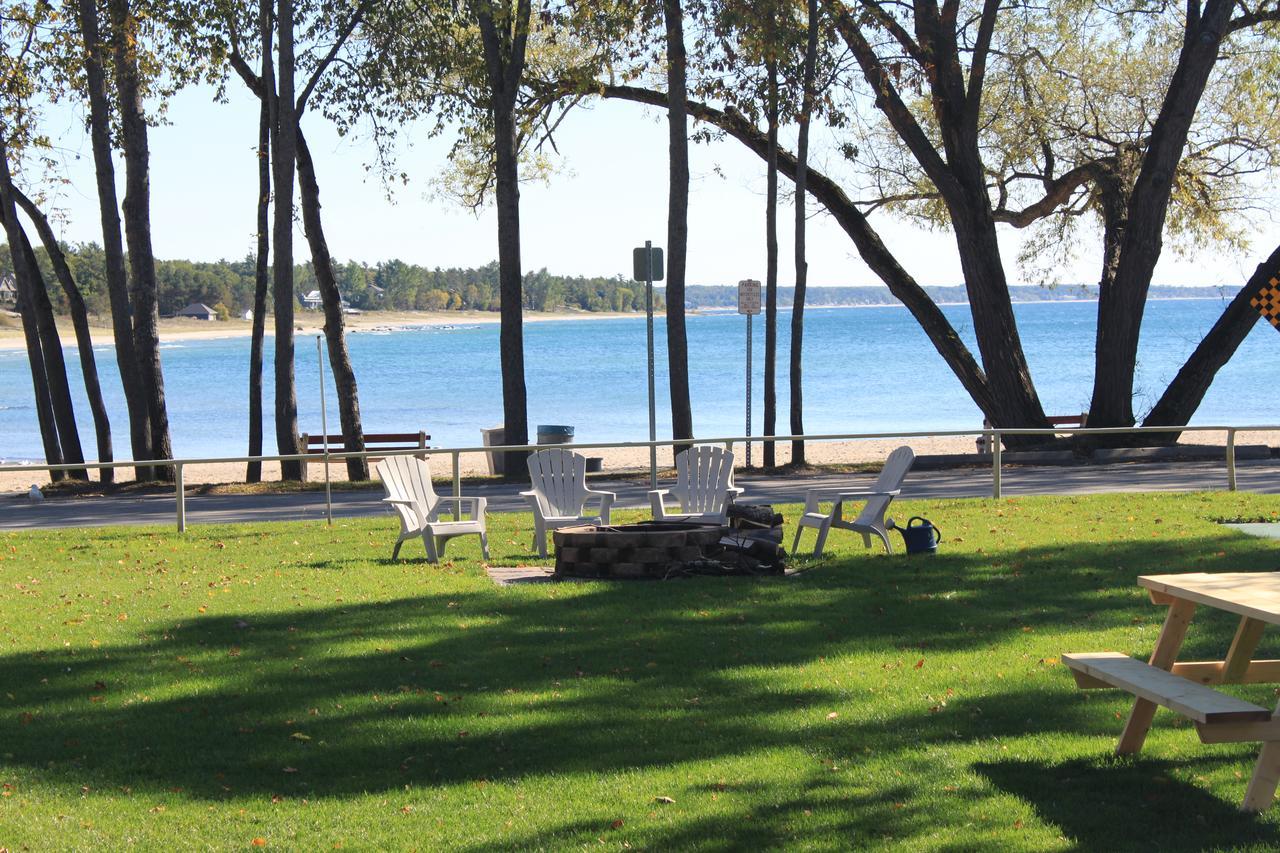 Balm Beach Resort And Motel エクステリア 写真